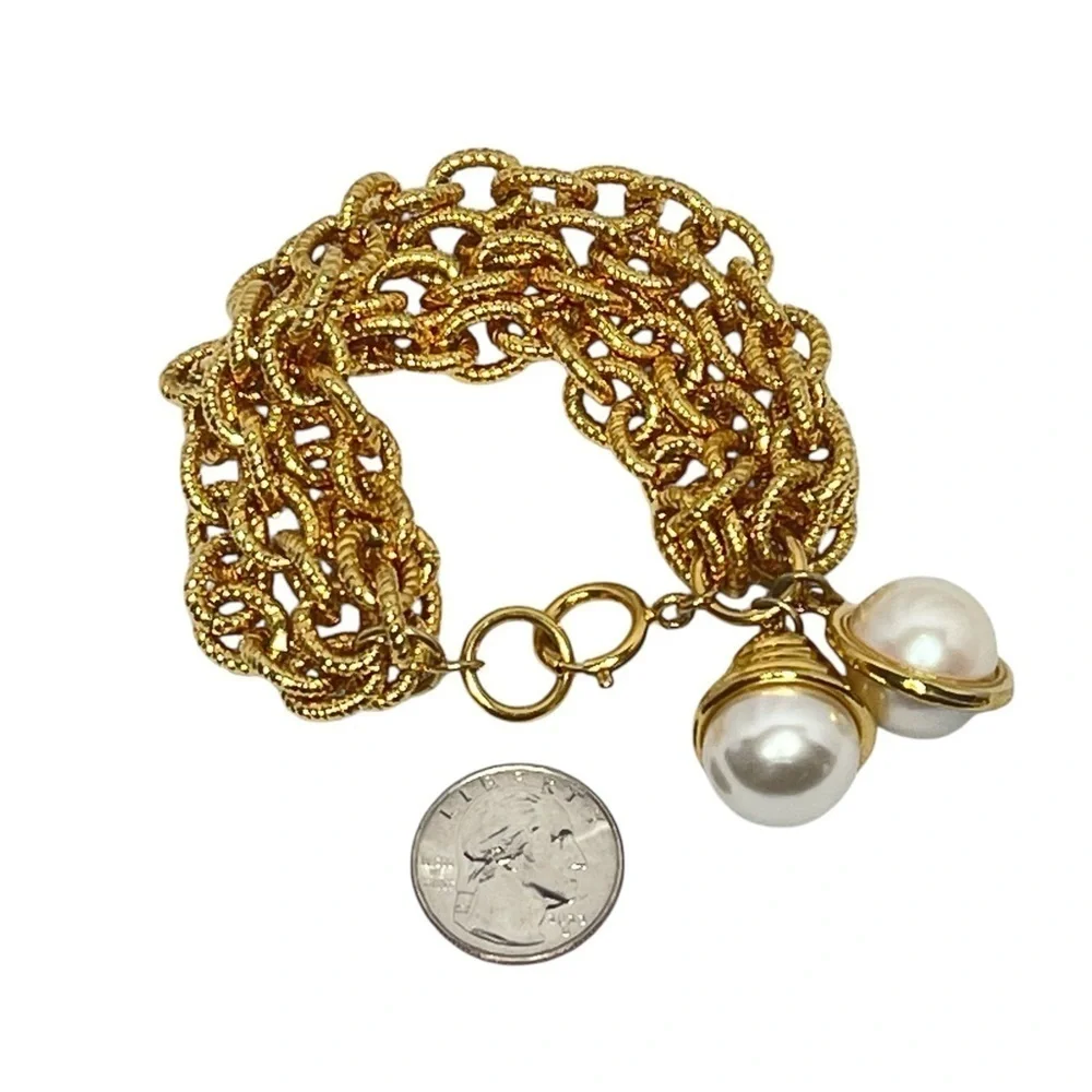 VINTAGE Gold-tone Chunky Chains Faux Pearls Elegant Dangle Bracelet